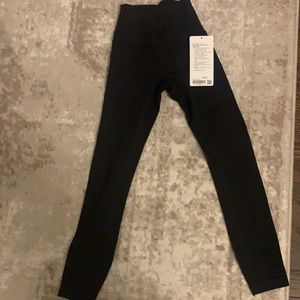 Lululemon Wunder Under length 25